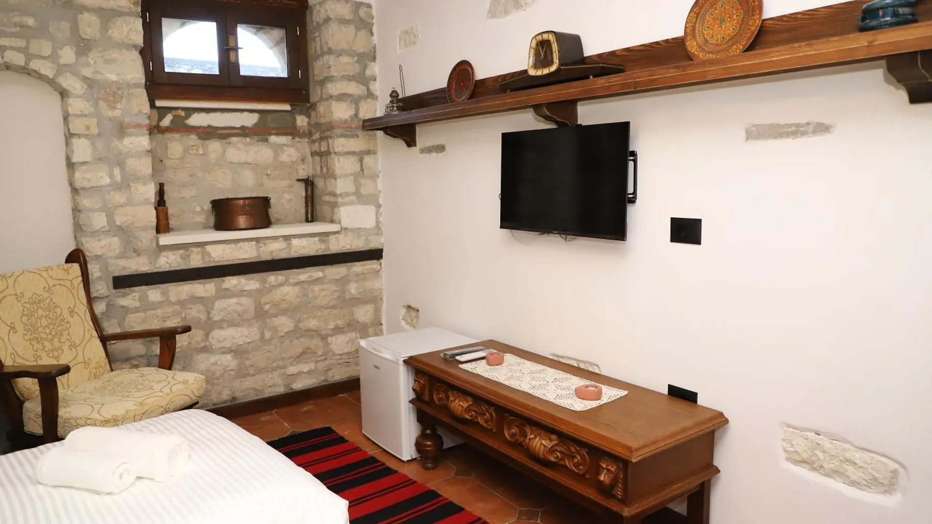 Vila Art Berat Castle 4*,  Албания