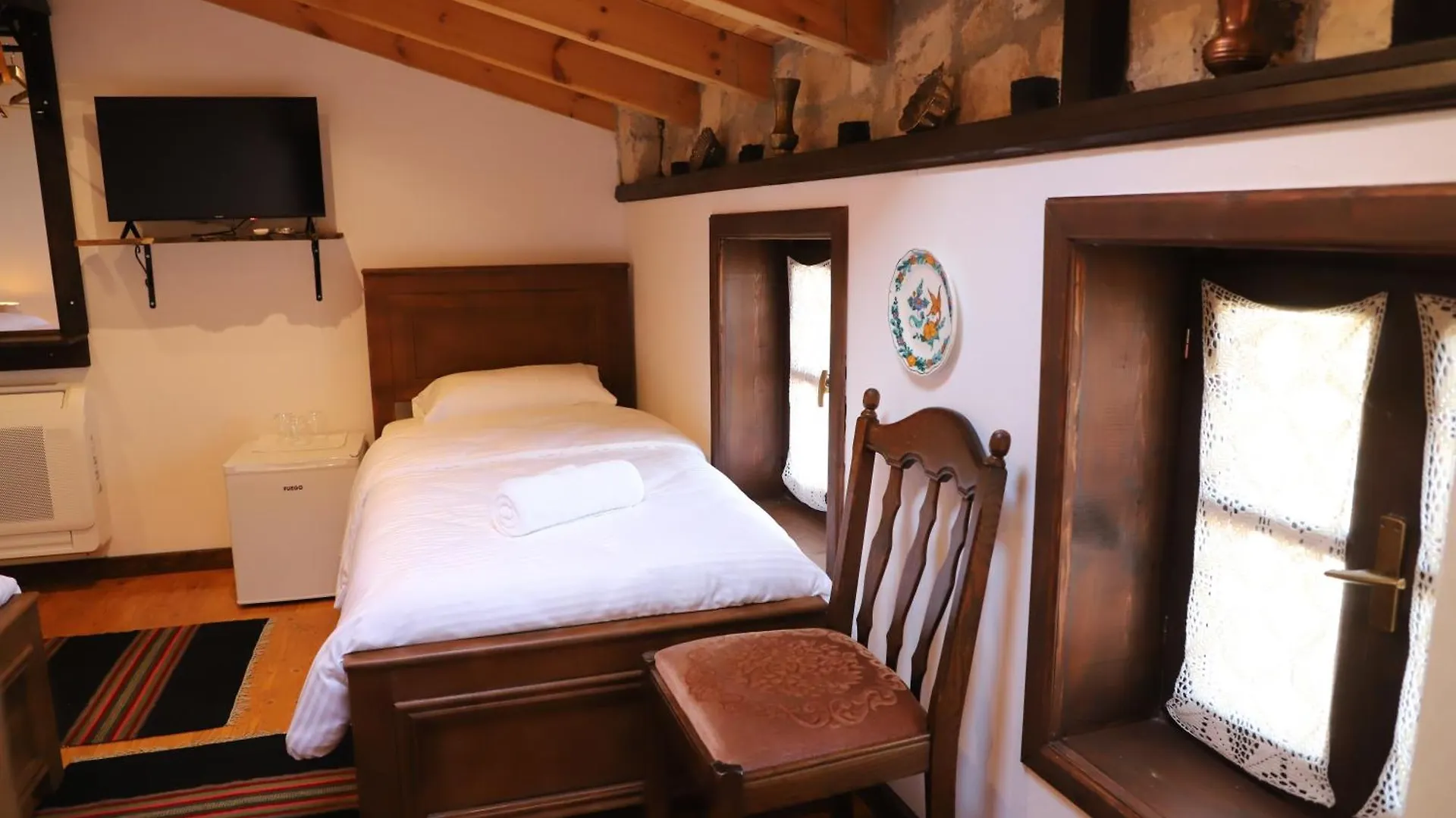 Vila Art Berat Castle 4*,